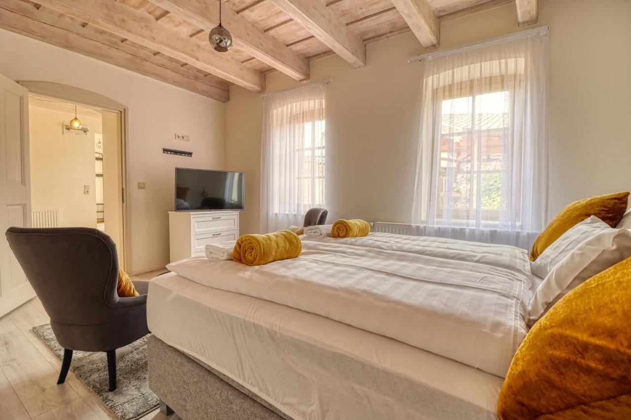 Manna Villa Eger Ngoại thất bức ảnh